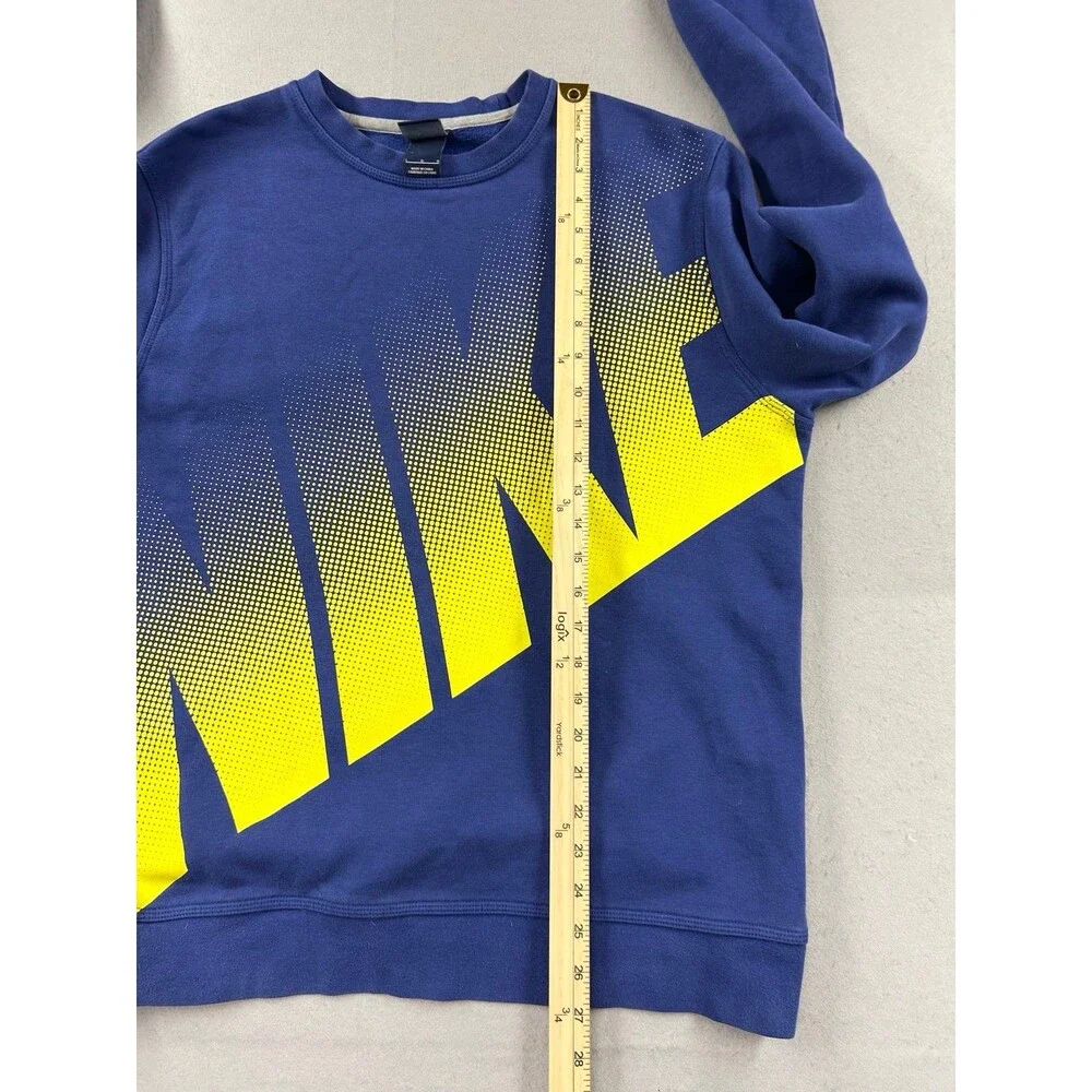 Y2K Nike Men’s Spell Out Crewneck Sweatshirt